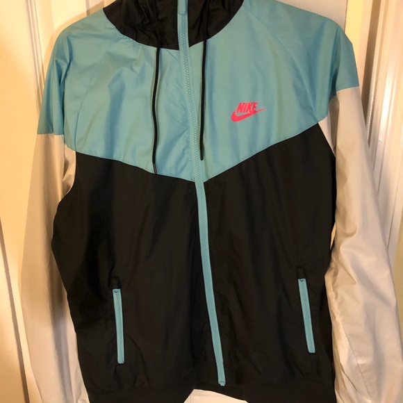 nike windrunner south beach